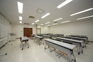 写真：社会教育センター（市民交流センター内）　502実習室