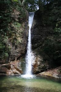 写真：投石の滝 全景