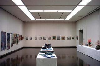 写真：刈谷市美術館　第1展示室