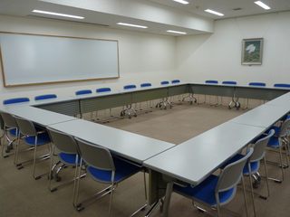 写真：南部生涯学習センター「たんぽぽ」　研修室2