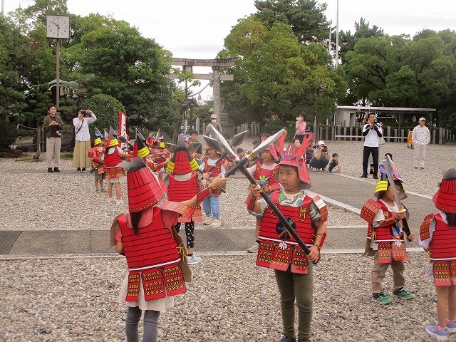 写真:甲冑行列