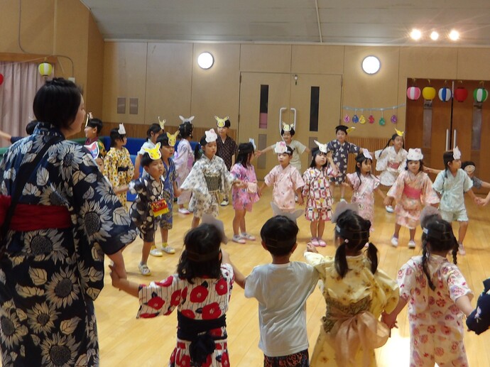 写真：夏まつりの様子