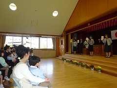 入園式に参加している様子