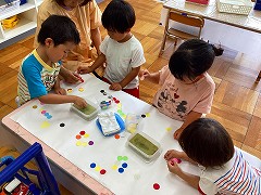 写真:年少児 のりはりあそび