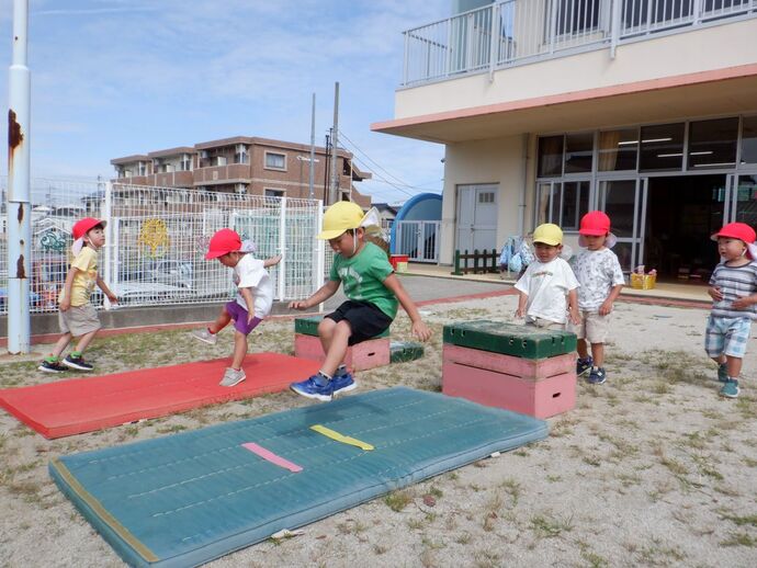 写真：年少児　サーキット