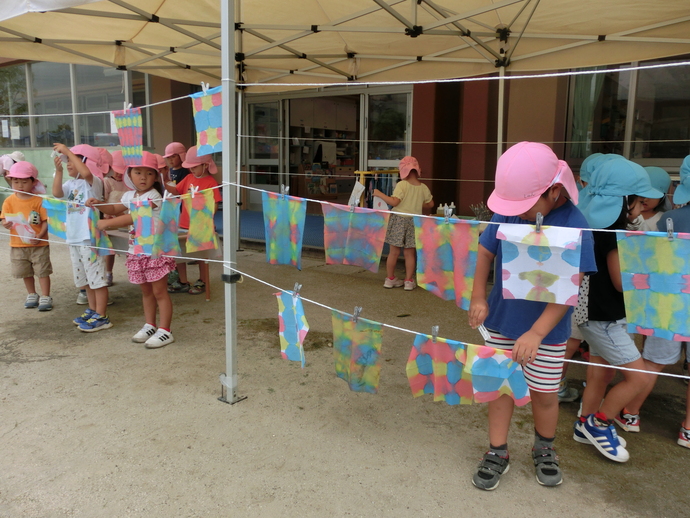 浸し初めをしている写真