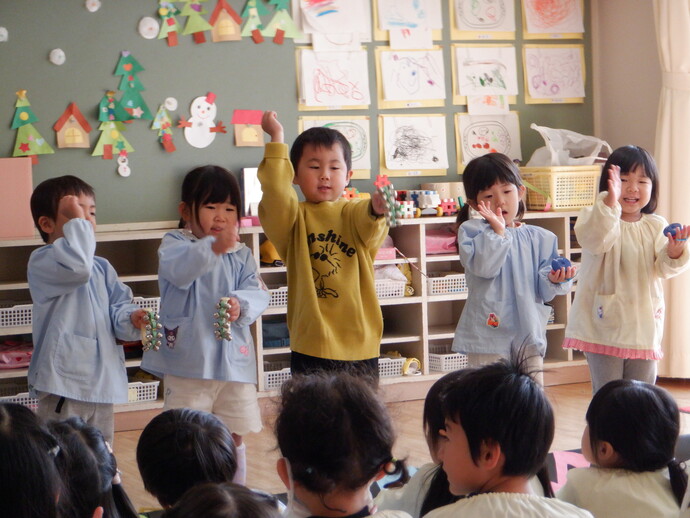 写真：年少児　音楽会