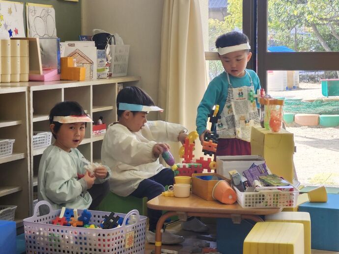 写真：年少児　ごっこ遊び