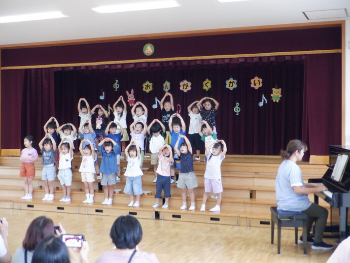 写真：年中児　音楽会