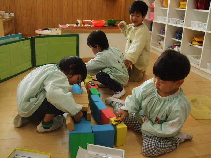 写真：年少児　ままごと