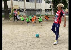 写真:サッカーの様子