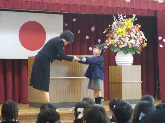写真:祖父母参観の様子