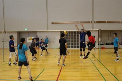 写真:ソフトバレーボールの様子