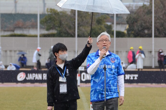 挨拶をする市長
