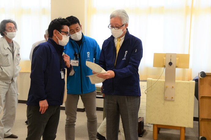 東刈谷老人センターを内覧す市長