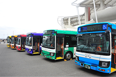 公共施設連絡バス「かりまる」の写真