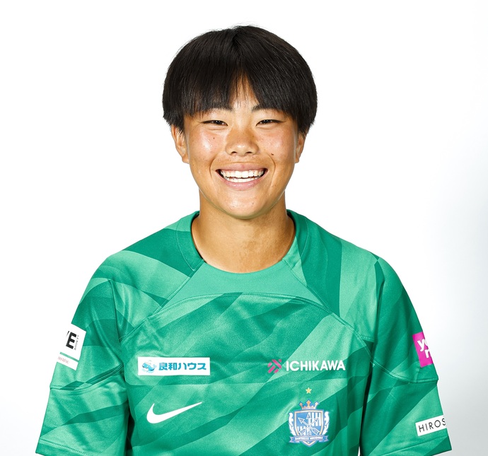 石田ひなは選手