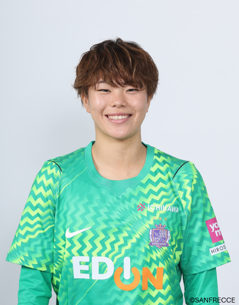 石田ひなは選手