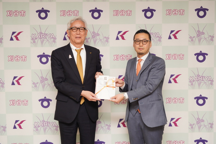 寄附金贈呈式の写真